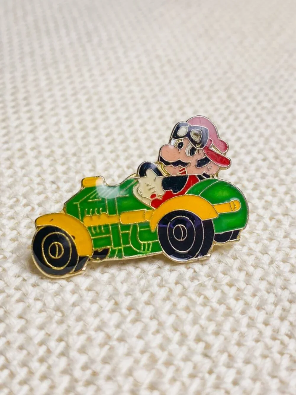1988 Nintendo Mario Bros Kart Car Racing Video Game Character Vintage Lapel Pin